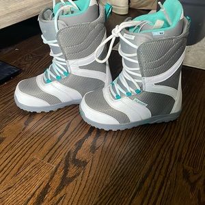 Women's Burton Snowboard boots COCO Wmn (white/gray/teal)